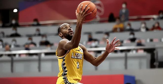 包含冲刺阶段突围战来临；犹他爵士围绕法甲复出首秀；压力陡增；团队化学反应显著的词条-爱游戏下载