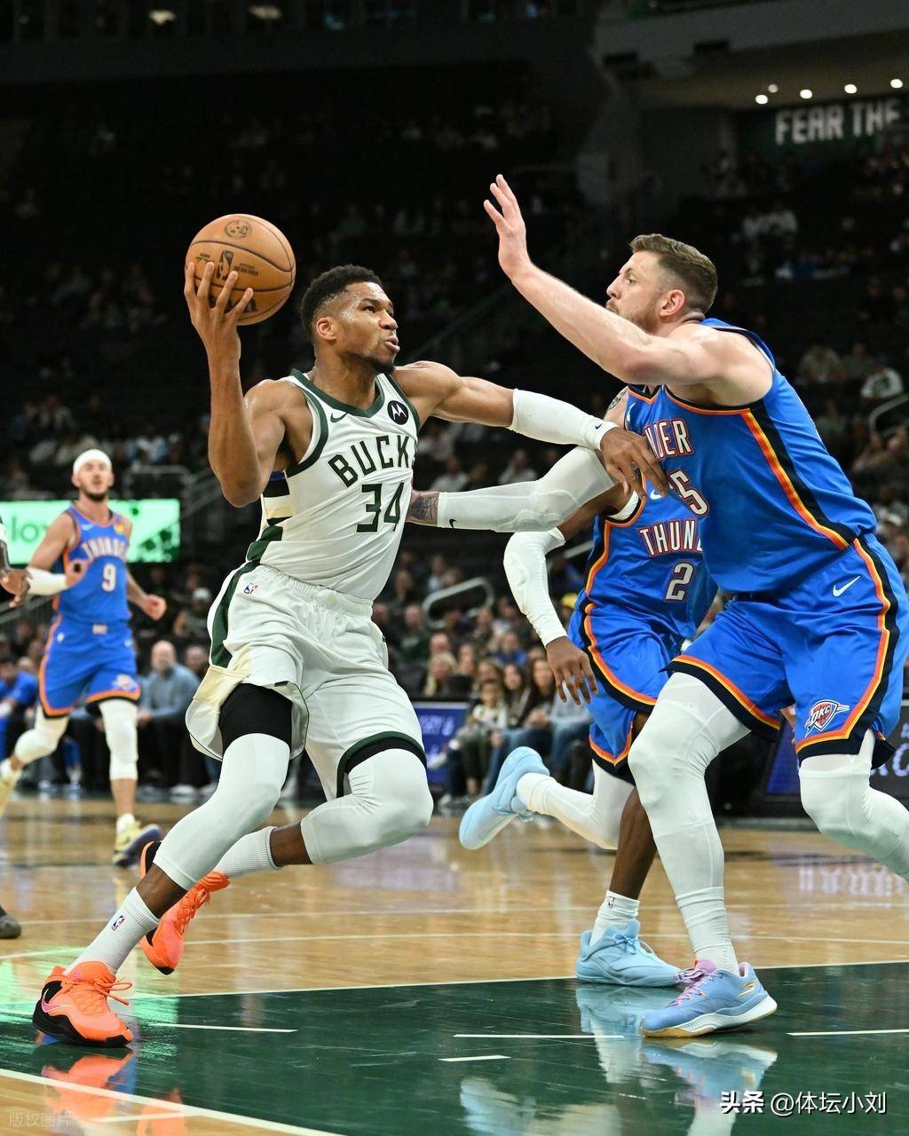 包含集结日密尔沃基雄鹿门线救险：NBA总决赛节点到来，引发热议，年轻球员得到机会的词条-aiyouxi